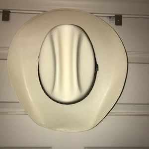 Justin Boots Ivory Cowboy Hat